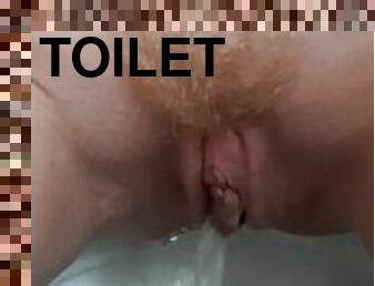 Pissing together.  I make wet pussy ????????