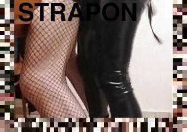 strapon, dubur, bdsm, hamba, perempuan-murah-slut, temuduga, memalukan, dominasi, femdom, pelacur-whore