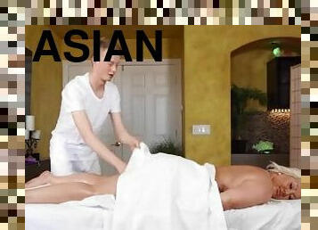 Masseur Swap / Brazzers