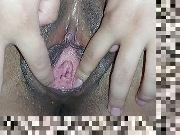 ejaculating squeezing the lips of my pussy I love squeezing masturbate cum??????????????????????????????