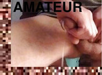 Masterbation with up close cumshot