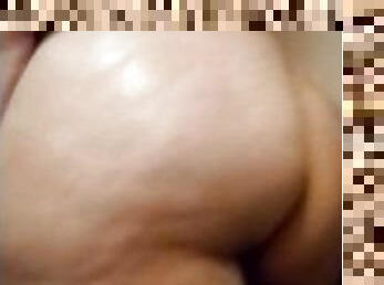 Soapy plumper ass in the shower ????