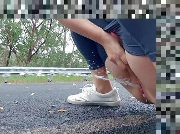 Pissing in the Middle of the Road