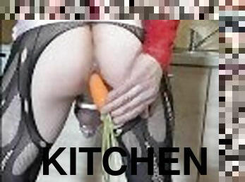 amatir, anal, stocking-stockings, dapur, fetish-benda-yang-dapat-meningkatkan-gairah-sex, sisipan, sayuran