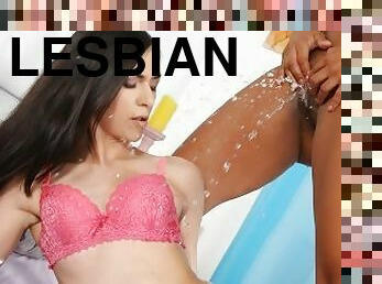 syahwat, kencing, alat-kelamin-wanita, lesbian, alat-mainan, fetish, mandi-shower, orang-czech, rambut-perang