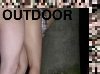 posisi-seks-doggy-style, di-tempat-terbuka, umum, amatir, blowjob-seks-dengan-mengisap-penis, pasangan, hutan