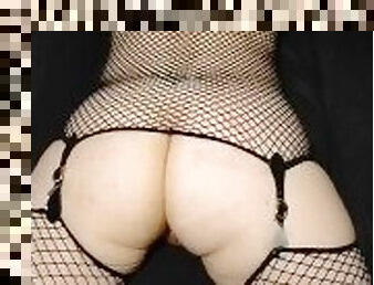 Fishnet twerk