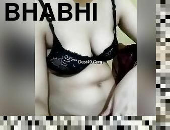 Desi Bhabhi Pihu Showing Her Body And Blowjob Part 3