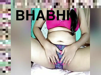 Hot Bhabhi Call Pe Apne Client Ko Garm Karte Hue