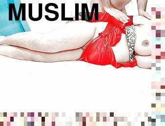 Beautifull Muslim Big Boobs Girl Hand Massage Her Friend