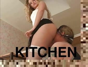 Subby pleasing her lover in the kitchen