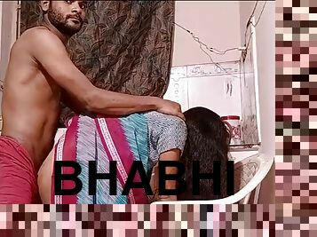 Haseen jawan desi biwi ki mast chudai lucknow bhabhi ki mari