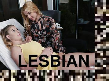 Lila Frey and Sarah Vandella can't get enough of each other