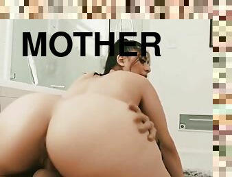 INCREDIBLE LATIN SINGLE MOTHER VERY BUSTY AND ASS