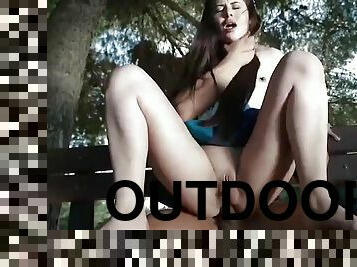 Sexy babe Ass Fuck at outdoor