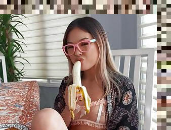 Petite Asian suck banana and big penis