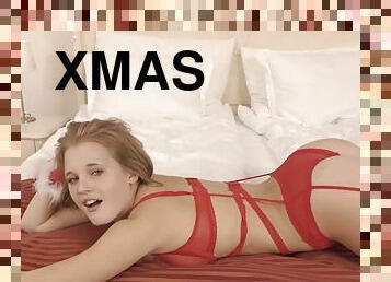 Unwrap Me: young Christmas gift in red lingerie