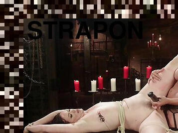 strap-on, anal, lesbisk, bdsm, slav, rumpa-butt, fetisch, gagging, bondage, älskarinna