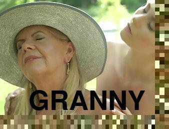 Granny and teen lesbians porn video