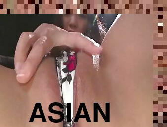 Pretty asian squirter