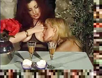 Jessica rizzo jerking her pussy in a restaurant with a lesbian friend