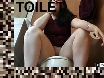 Toilet Farting Fat Ass Spreading
