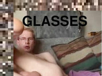 okulary, amatorskie, wystrysk-spermy, ogromny-kutas, gej, walenie-konia, wytrysk, dildo, fetysz, solo