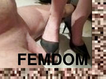 pēdas, pov, femdom