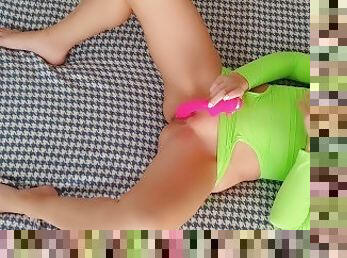 klitta, masturbation, orgasm, milf, leksak, fingerknull, petit