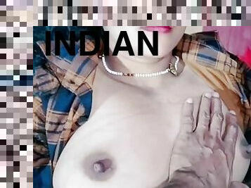 Nayi naveli girlfriend ki chaddi utar kar sex kiya