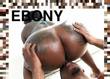 Thick ebony beauty lands premium inches in both holes
