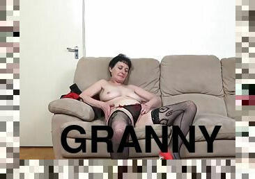 Granny pixie masturbating