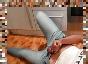 Slutboyben CAM4 Sexy Slut CumZZZ on Skinny Jeans