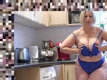 store-pupper, eldre, milf, mamma, bbw, pov, kjøkken, tante, busty, erfaren