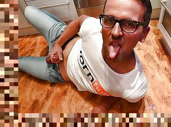 papà, masturbarsi, vecchi, magre, eruzioni-di-sperma, cazzi-enormi, gay, tedesche, videocamera, voyeur