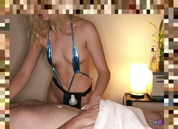 Cock sucking beauty massage in the salon caught on hidden camera