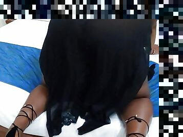 joc-cu-chiloteii, pasarica, nevasta, bdsm, negru, cu-degetelul, blonda, bondage, bisexual, african