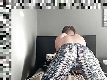 Submissive white femboy twink twerking fat ass