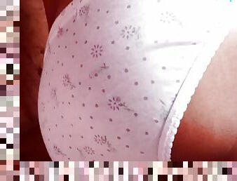 Beautiful Indian Desi a woman masturbates