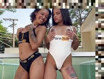 Espuleta e Lady Milf modelos oficiais do Pornhub fudeno a axila uma da outra