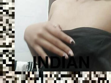 Indian Girl Showing Her Boobs