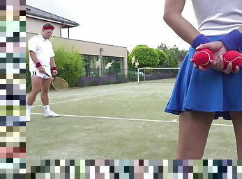 svær, pussy, sport, amatør, blowjob, tenåring, sauna, barbert, cowgirl, tennis