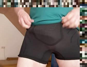 I'm horny and wanted to offer you a view on my dick