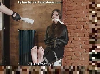 bdsm, føtter, fetisj, kveling, bondage, brunette, spanking