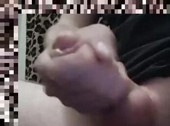 Cumming to a Vid of my Friend Rubbing