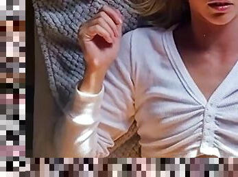 masturbation, bröstvårtor, orgasm, amatör, brudar, tonåring, blond, piercad, söt, ensam