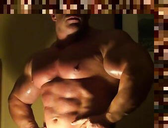 A real bodybuilder! 4