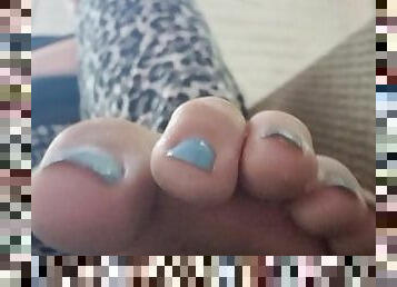 A very close-up from my toes. If you open your mouth I can put them right in.????