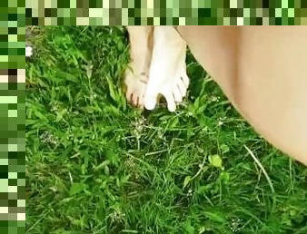 des pieds sexy d'une étudiante chaude