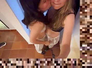 Casa terracota, Scarlett cojeme rico!! Soy una lesbiana caliente